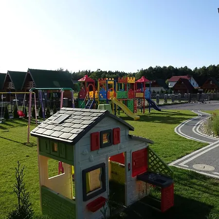 Casa de Férias Osrodek Wypoczynkowy Nadika Bobolin